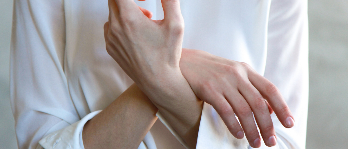 Why do You Need a Natural Hand Moisturizer For Dry Skin