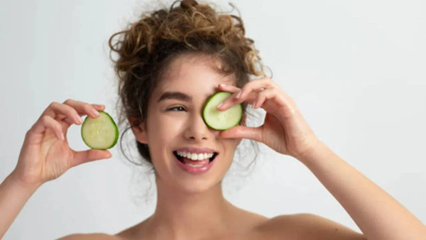 What do cucumbers do for your skin?